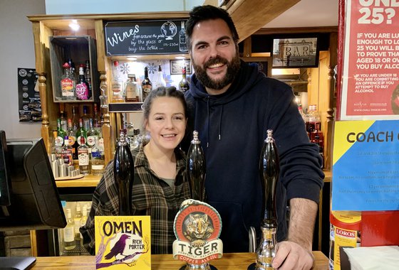 Amy and Joel Coach and Horses Markfield Business Owners.jpg