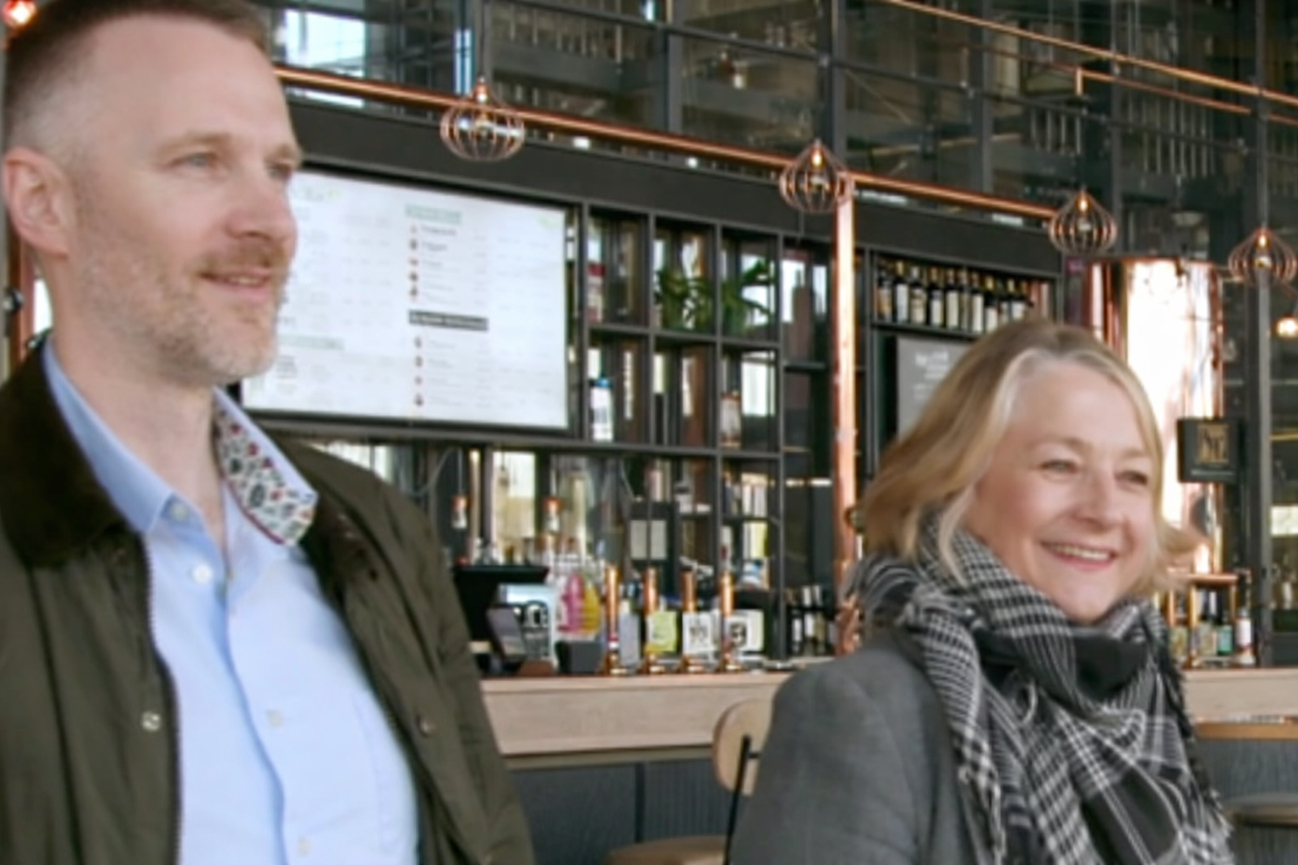 two people having a meeting at everards meaodws